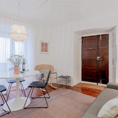 Typical Alfama Apartment, By Timecooler Lissabon Buitenkant foto