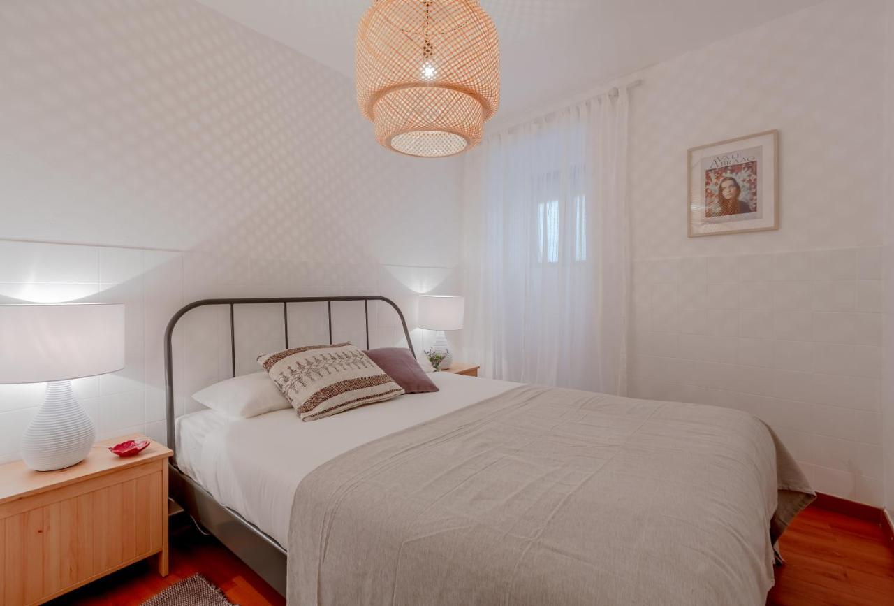 Typical Alfama Apartment, By Timecooler Lissabon Buitenkant foto