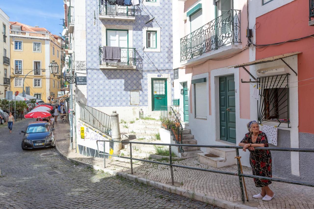 Typical Alfama Apartment, By Timecooler Lissabon Buitenkant foto
